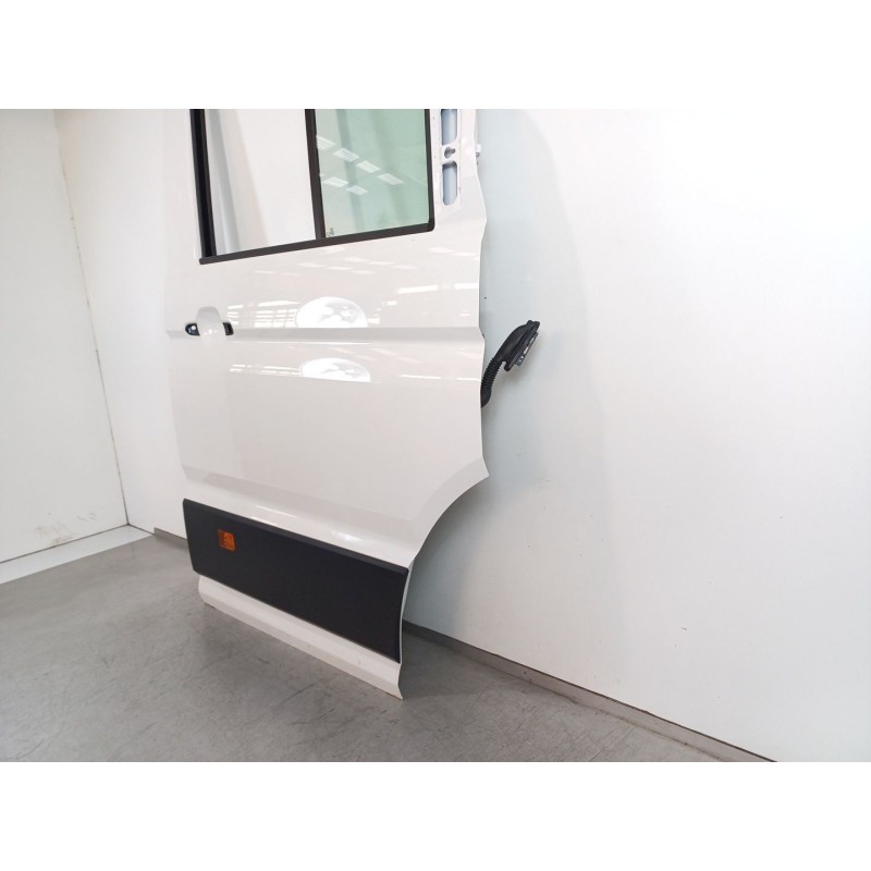 Recambio de puerta delantera derecha para volkswagen crafter kasten (sy) furgón 35 bl ta fwd referencia OEM IAM 7C0831056H  