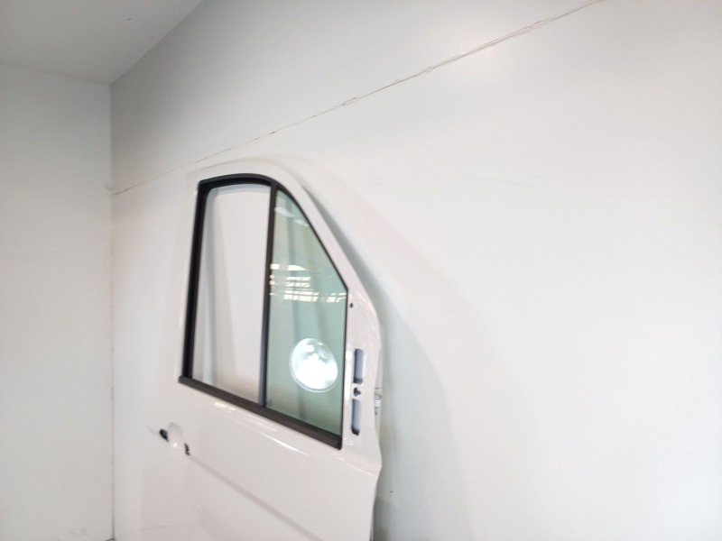 Recambio de puerta delantera derecha para volkswagen crafter kasten (sy) furgón 35 bl ta fwd referencia OEM IAM 7C0831056H  