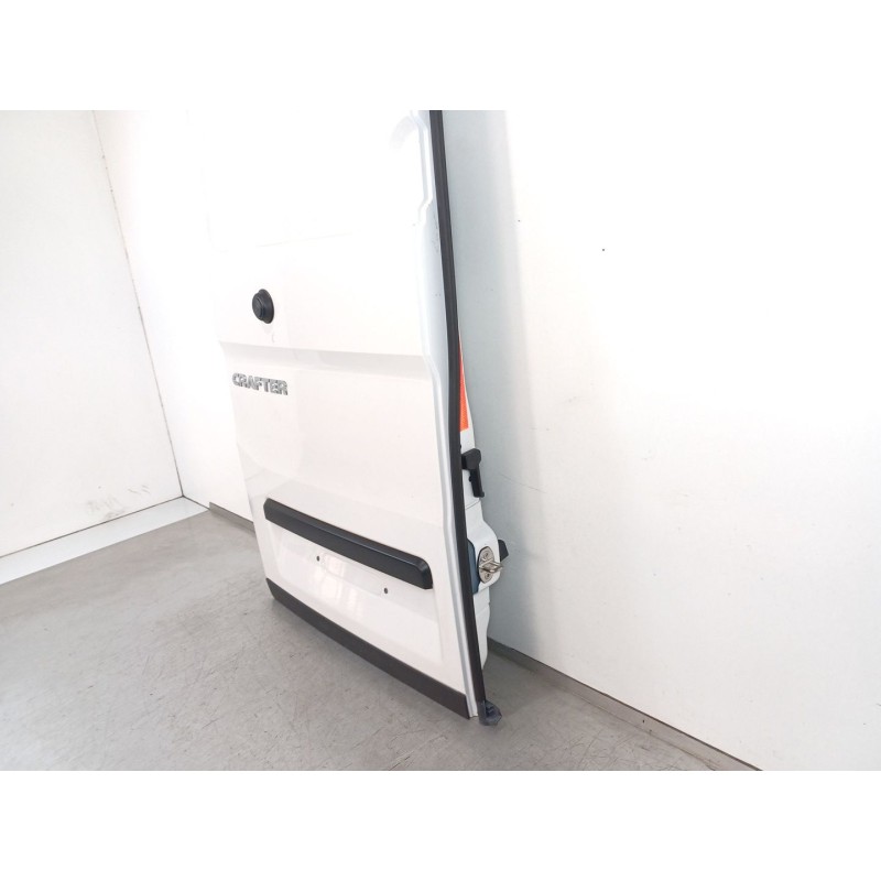 Recambio de puerta trasera izquierda para volkswagen crafter kasten (sy) furgón 35 bl ta fwd referencia OEM IAM 7C3827091CD  