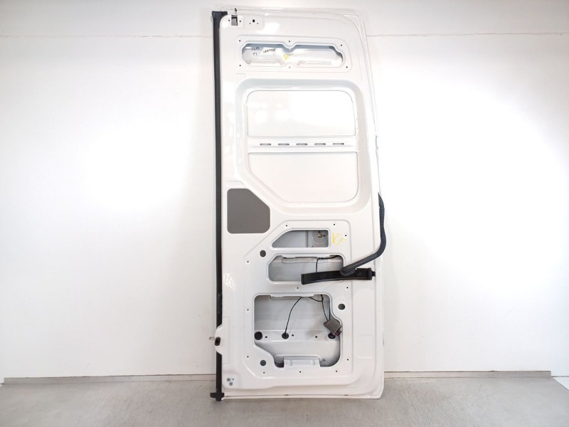 Recambio de puerta trasera izquierda para volkswagen crafter kasten (sy) furgón 35 bl ta fwd referencia OEM IAM 7C3827091CD  