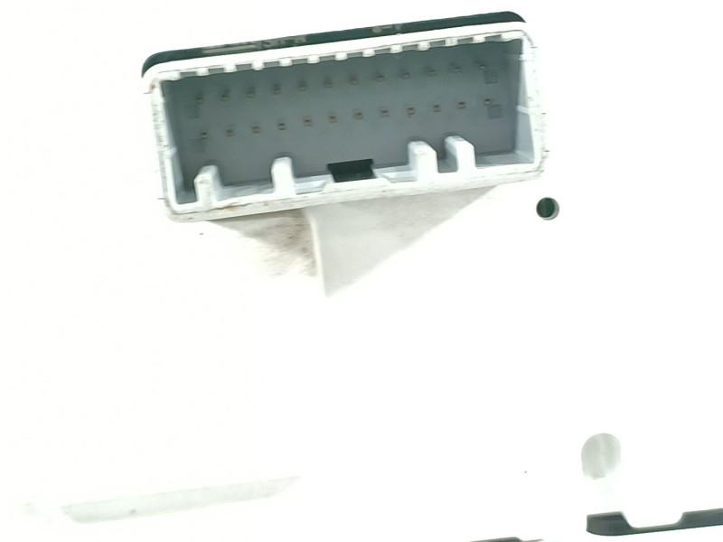 Recambio de pantalla multifuncion para renault megane iii berlina 5 p dynamique referencia OEM IAM 280346458R  