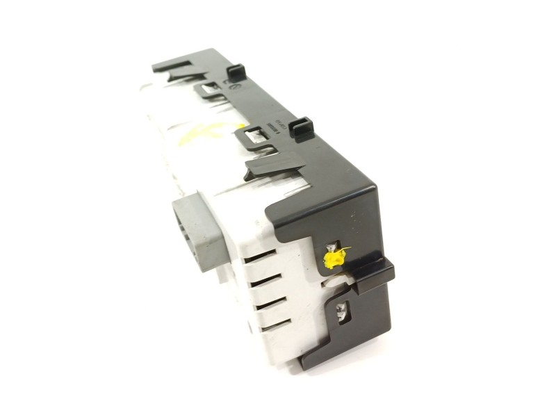 Recambio de pantalla multifuncion para renault megane iii berlina 5 p dynamique referencia OEM IAM 280346458R  