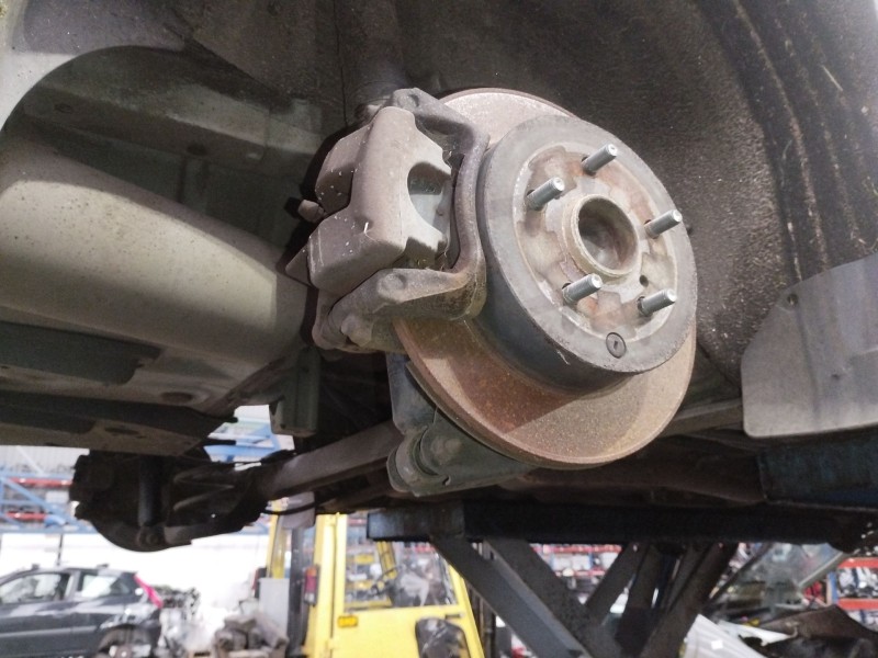 Recambio de puente trasero para toyota verso active referencia OEM IAM   