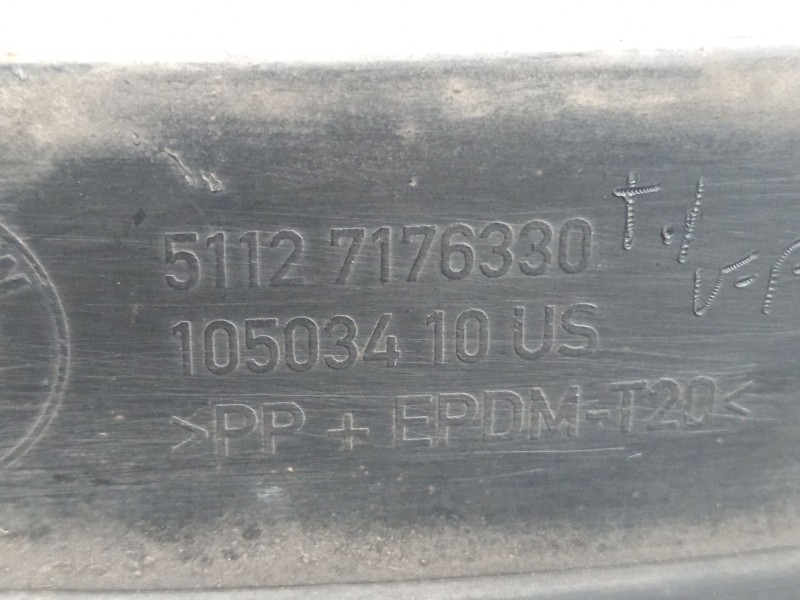 Recambio de aletin trasero izquierdo para bmw x6 (e71) 3.5d referencia OEM IAM 51127176330  