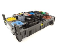 Recambio de caja reles / fusibles para citroën c3 iii (sx) 1.5 bluehdi 100 (sxyhyp, sxyhtu) referencia OEM IAM 9847402180   2