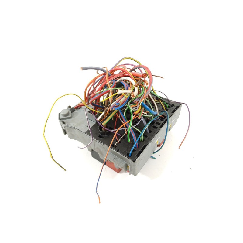 Recambio de caja reles / fusibles para peugeot bipper avantage referencia OEM IAM 51905216  