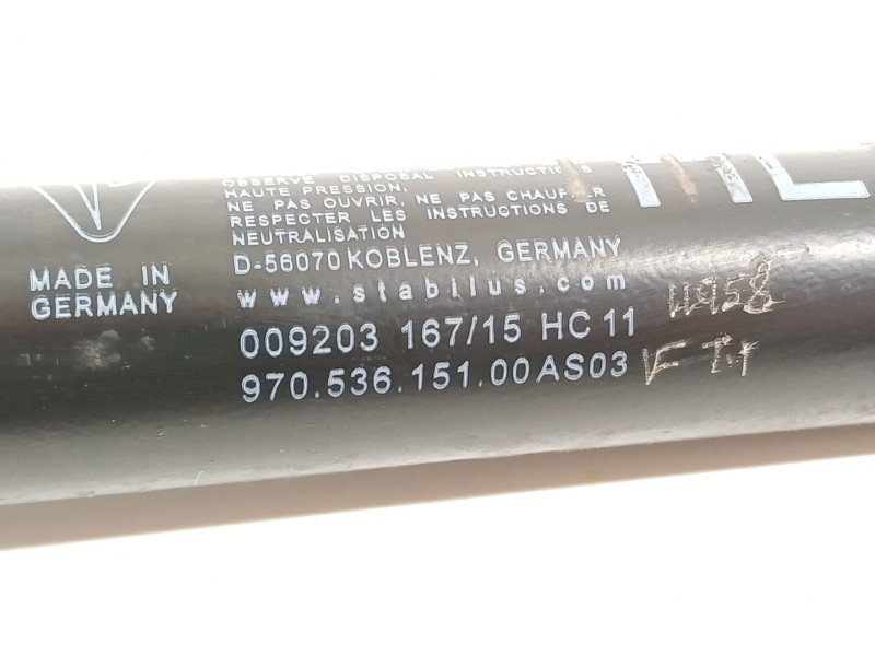 Recambio de retenedor puerta para porsche panamera diesel referencia OEM IAM 970536151  