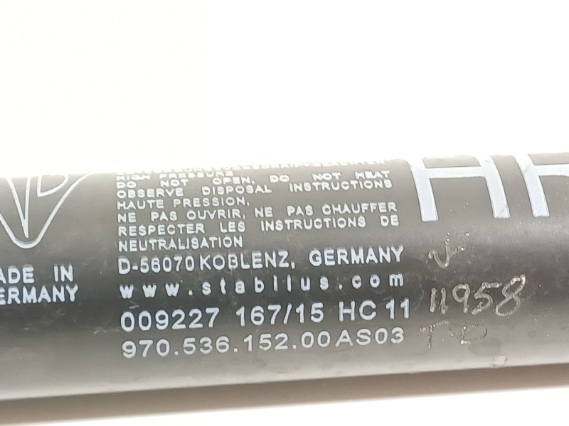 Recambio de retenedor puerta para porsche panamera diesel referencia OEM IAM 970536152  