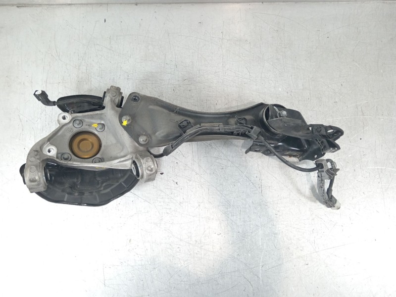 Recambio de mangueta trasera izquierda para mercedes-benz clase b (w247) 247 referencia OEM IAM A24735600  