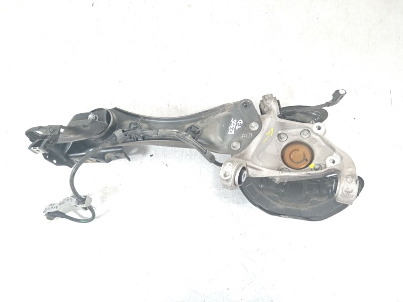 Recambio de mangueta trasera derecha para mercedes-benz clase b (w247) 247 referencia OEM IAM A24735600  