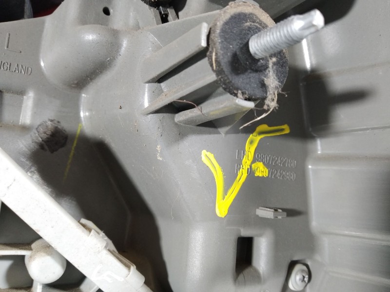 Recambio de piloto trasero izquierdo para peugeot 508 2.0 blue-hdi fap referencia OEM IAM 9807242780  