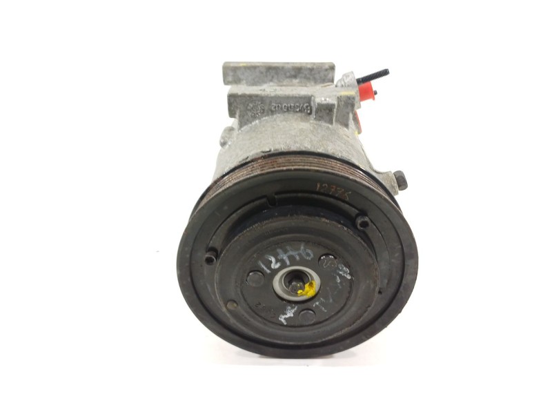 Recambio de compresor aire acondicionado para hyundai tucson essence bluedrive 2wd referencia OEM IAM F500NFFCA03  97701D7100