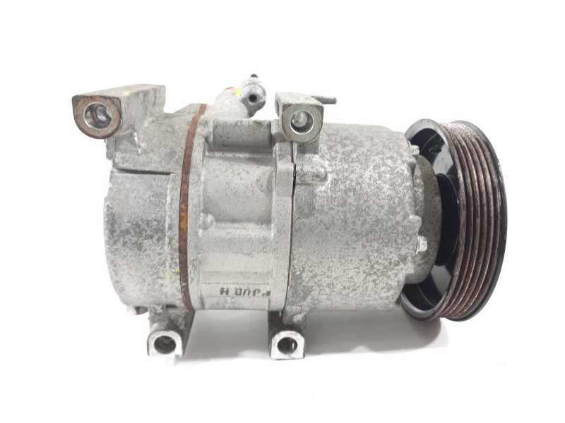 Recambio de compresor aire acondicionado para hyundai tucson essence bluedrive 2wd referencia OEM IAM F500NFFCA03  97701D7100