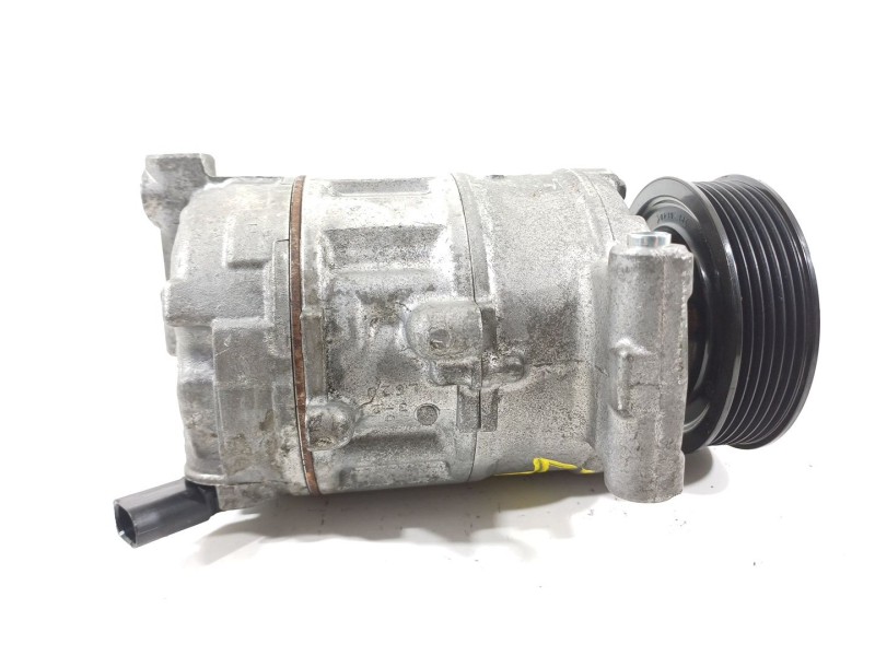 Recambio de compresor aire acondicionado para audi a4 ber. (b8) básico referencia OEM IAM 8KD260805  
