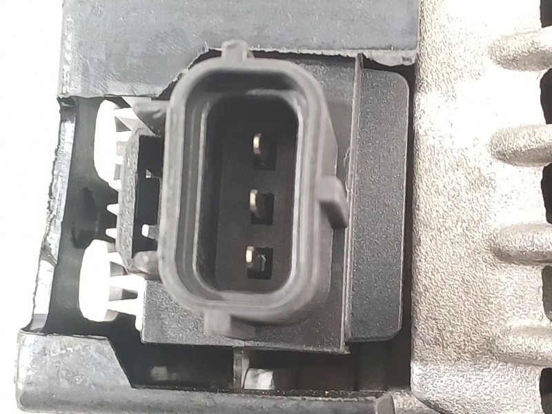 Recambio de alternador para mazda 3 lim. (bl) pulse referencia OEM IAM Y60118300  446923