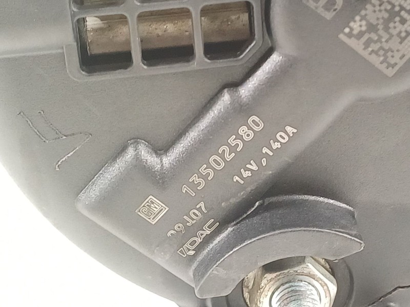 Recambio de alternador para chevrolet cruze lt referencia OEM IAM 13502580  