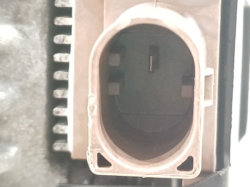 Recambio de alternador para hyundai tucson essence bluedrive 2wd referencia OEM IAM 373002A700  MS1042118840