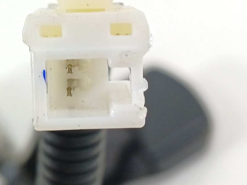 Recambio de enganche cinturon trasero izquierdo para kia picanto referencia OEM IAM 89830G6100WK  