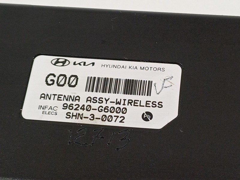 Recambio de antena para kia picanto referencia OEM IAM 96240G6000  