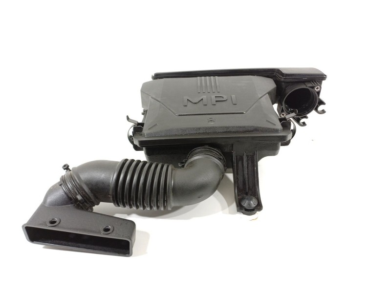 Recambio de caja filtro aire para kia picanto referencia OEM IAM 28110G6850  28110G6800