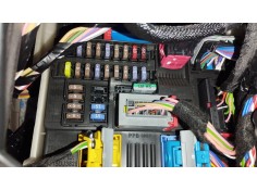 Recambio de caja reles / fusibles para peugeot 208 2020 referencia OEM IAM 9832880280  