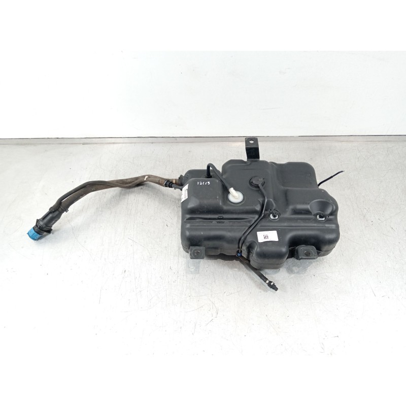 Recambio de deposito adblue para opel vivaro b kasten/combi combi l1 2.7t referencia OEM IAM 172A27073 208993933R 