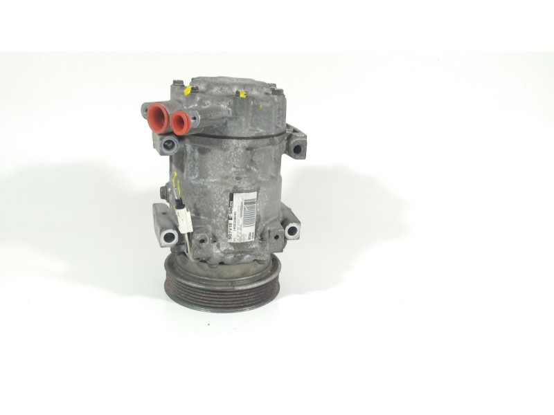 Recambio de compresor aire acondicionado para dacia duster ambiance 4x2 referencia OEM IAM 926006229R  