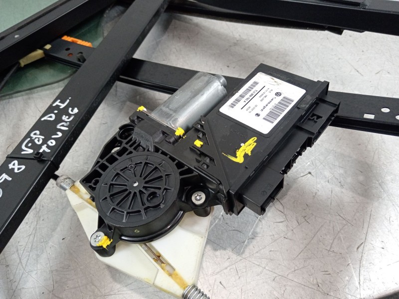 Recambio de elevalunas delantero izquierdo para volkswagen touareg (7l6) v6 tdi individual referencia OEM IAM 7L0837461F  