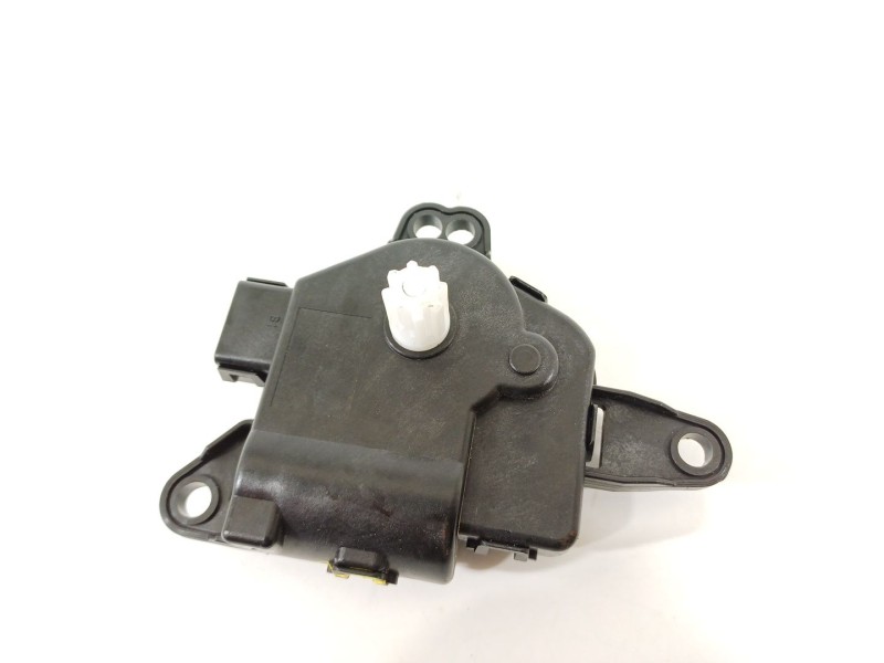 Recambio de motor apertura trampillas climatizador para kia picanto referencia OEM IAM 97124G6000  EA1F1CXGDA01