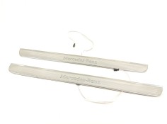 Recambio de moldura para mercedes-benz clase c coupé (c205) c 220 d (205.304) referencia OEM IAM A2056802806  A2056802806