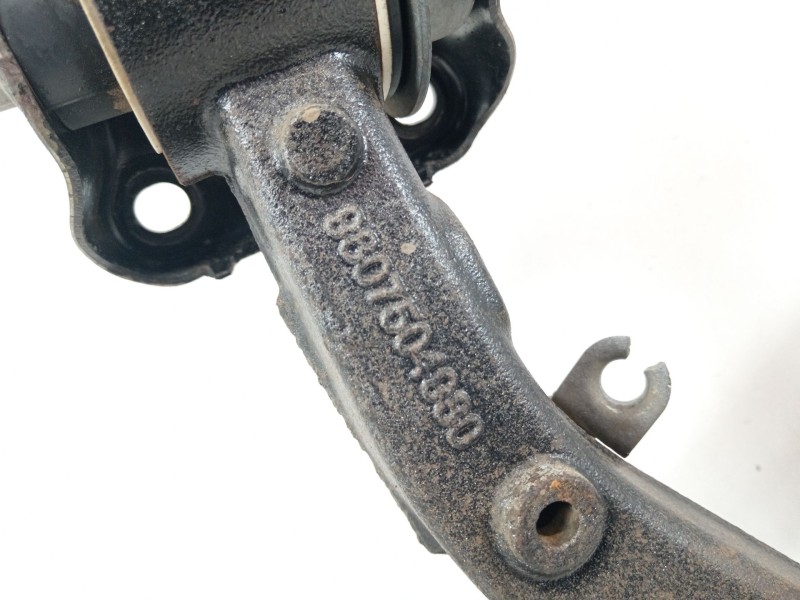 Recambio de mangueta trasera derecha para citroën jumpy fugón club m referencia OEM IAM 9807504880  