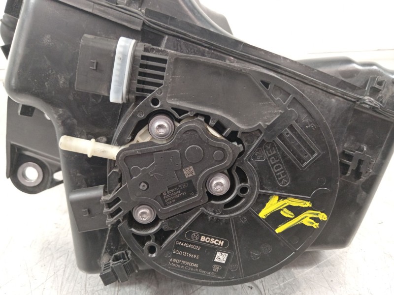 Recambio de deposito adblue para skoda scala (nw1) 1.6 tdi referencia OEM IAM 2Q0131877H 5Q0131969E 