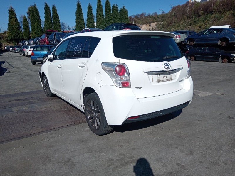 toyota verso (_r2_) del año 2016