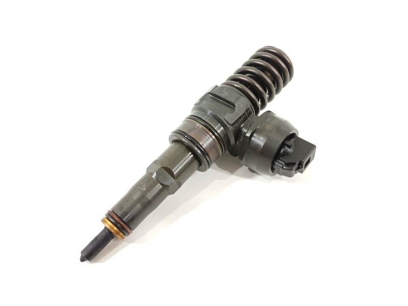 Recambio de inyector para skoda octavia berlina (1z3) active referencia OEM IAM 038130073AG  0414720215