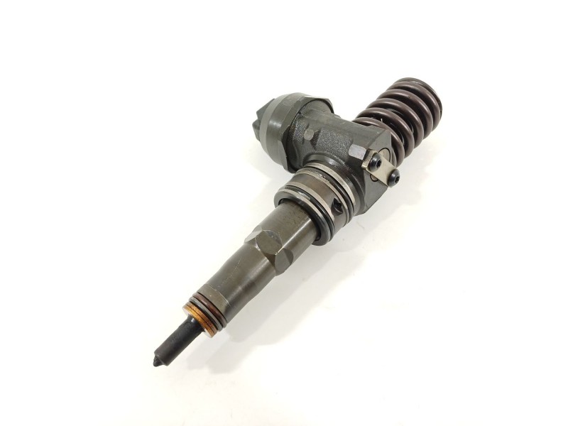 Recambio de inyector para skoda octavia berlina (1z3) active referencia OEM IAM 038130073AG  0414720215