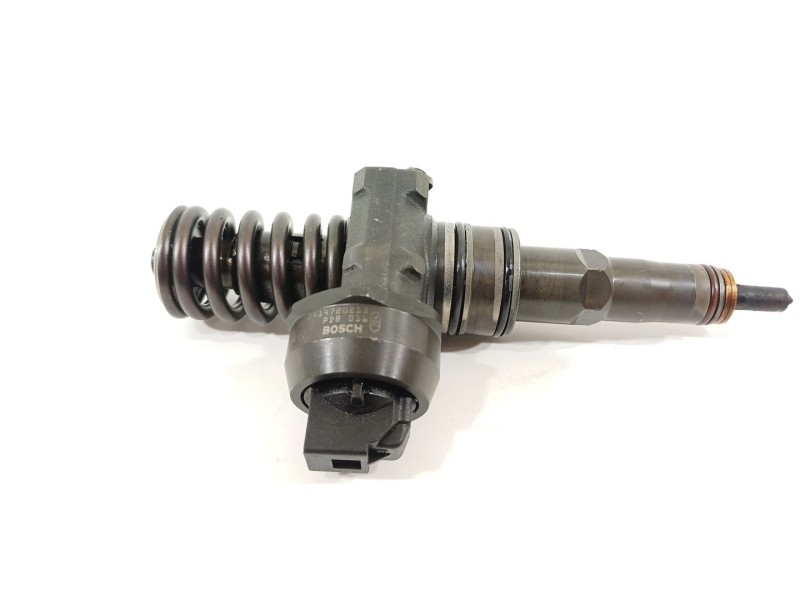 Recambio de inyector para skoda octavia berlina (1z3) active referencia OEM IAM 038130073AG  0414720215