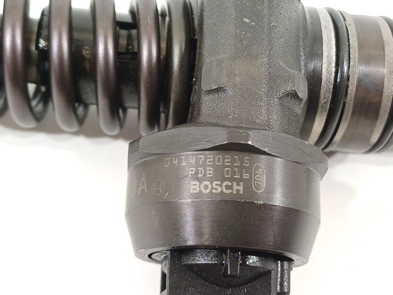 Recambio de inyector para skoda octavia berlina (1z3) active referencia OEM IAM 038130073AG  0414720215
