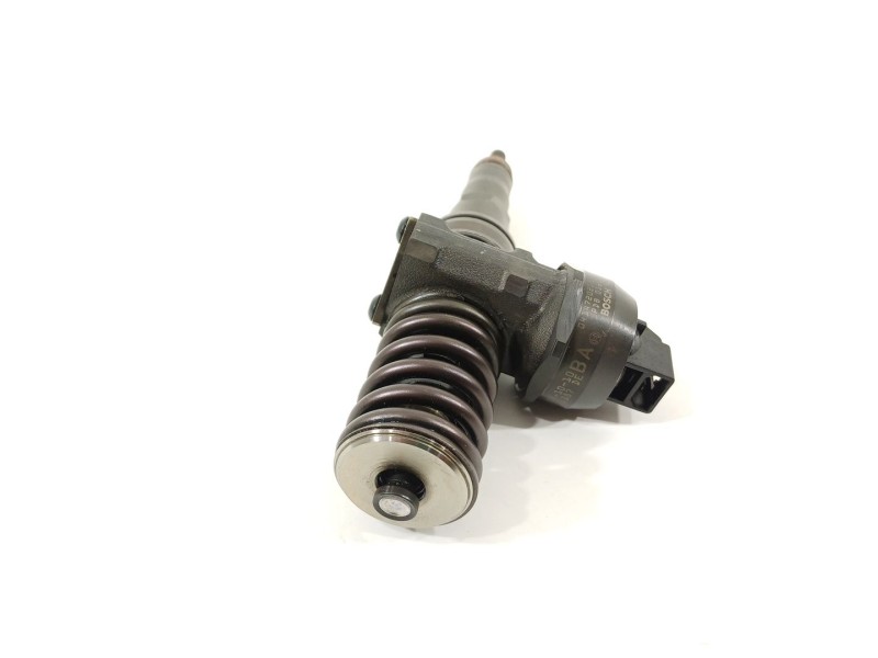 Recambio de inyector para skoda octavia berlina (1z3) active referencia OEM IAM 038130073AG  0414720215