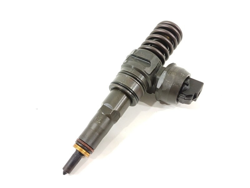 Recambio de inyector para skoda octavia berlina (1z3) active referencia OEM IAM 038130073AG  0414720215