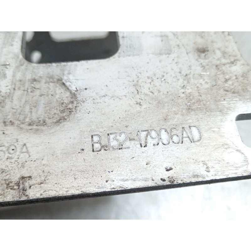 Recambio de refuerzo paragolpes trasero para land rover range rover evoque (l538) 2.0 d referencia OEM IAM BJ3217906AD  