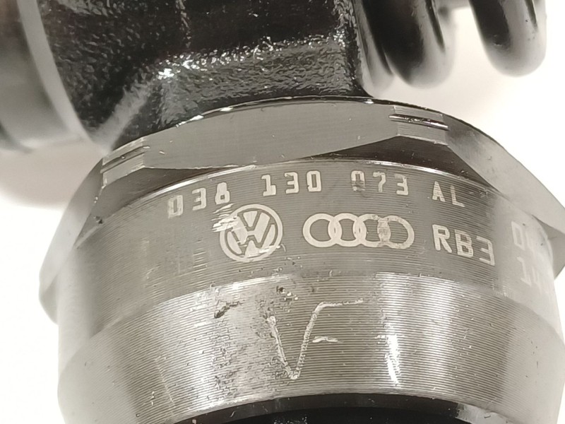 Recambio de inyector para volkswagen golf iv berlina (1j1) highline referencia OEM IAM 038130073AL  0414720039