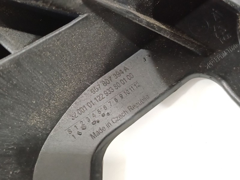 Recambio de soporte paragolpes trasero para skoda scala (nw1) 1.6 tdi referencia OEM IAM 657807394A 657807393 657807393A