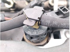 Recambio de inyector para volkswagen golf vii (5g1, bq1, be1, be2) 1.6 tdi referencia OEM IAM 04L130277G  0445110477