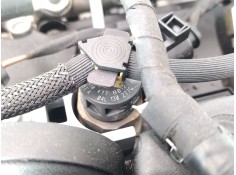 Recambio de inyector para volkswagen golf vii (5g1, bq1, be1, be2) 1.6 tdi referencia OEM IAM 04L130277G  0445110477