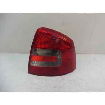 PILOTO TRASERO DERECHO 1Z5945096A 
