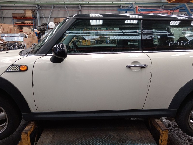 Recambio de puerta delantera izquierda para mini mini (r56) cooper referencia OEM IAM   
