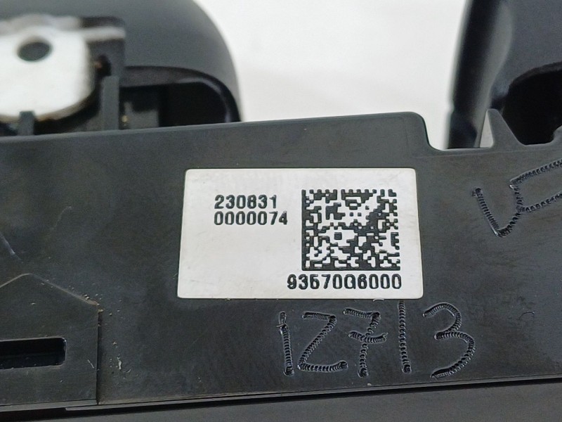 Recambio de mando elevalunas delantero izquierdo para kia picanto referencia OEM IAM 93570G6000  