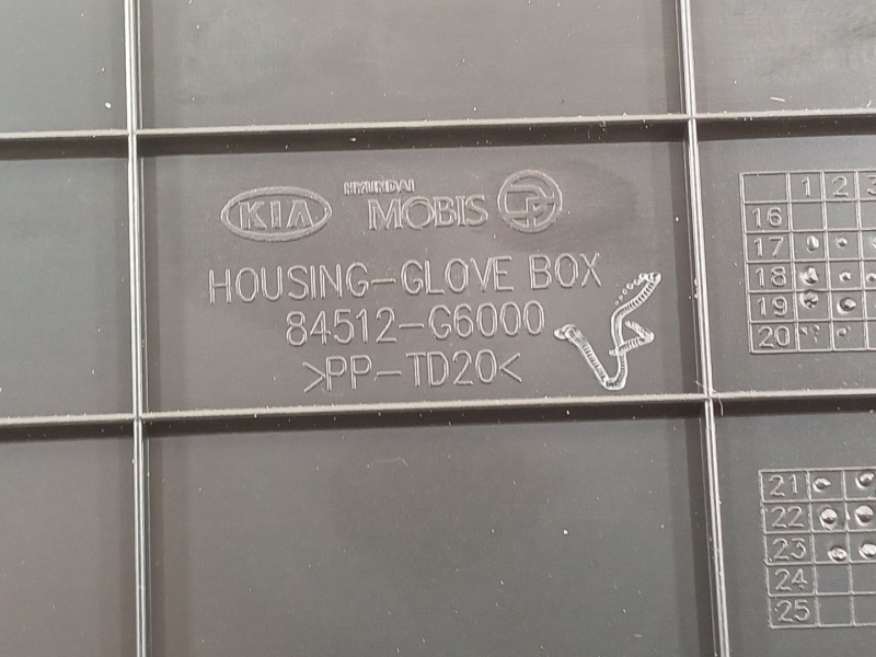 Recambio de guantera para kia picanto referencia OEM IAM 84512G6000  