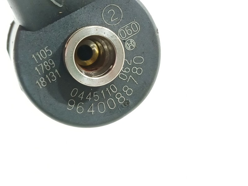 Recambio de inyector para citroën xsara berlina 2.0 hdi 66kw premier referencia OEM IAM 9640088780  0445110062