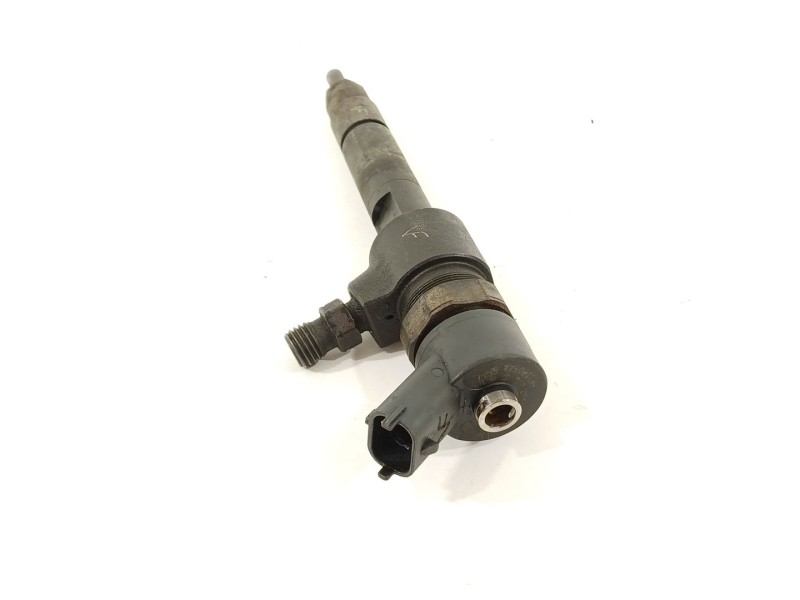 Recambio de inyector para opel zafira b cosmo referencia OEM IAM 0445110276  
